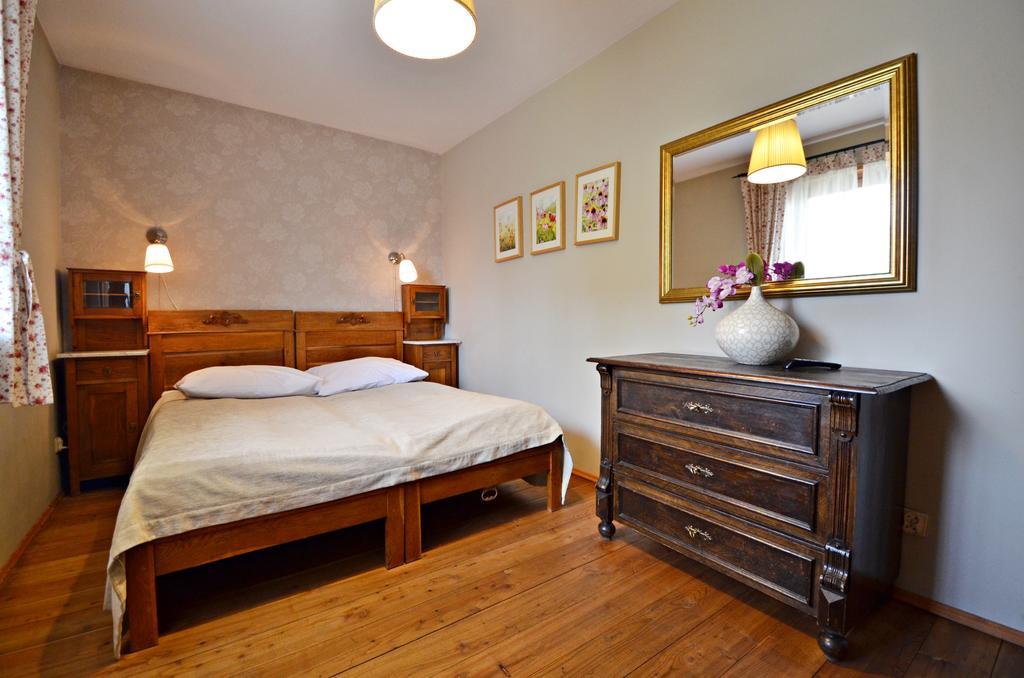 Bed and Breakfast Dom Na Rozcesciu Koniaków Esterno foto